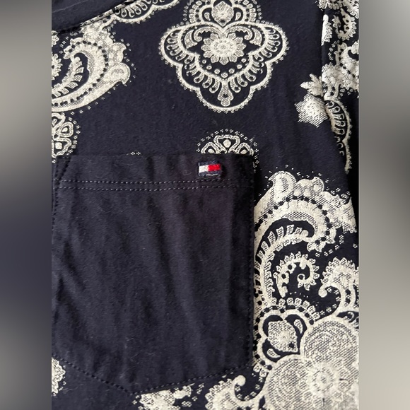 Tommy Hilfiger xs navy white floral women T-shirt - Picture 2 of 3